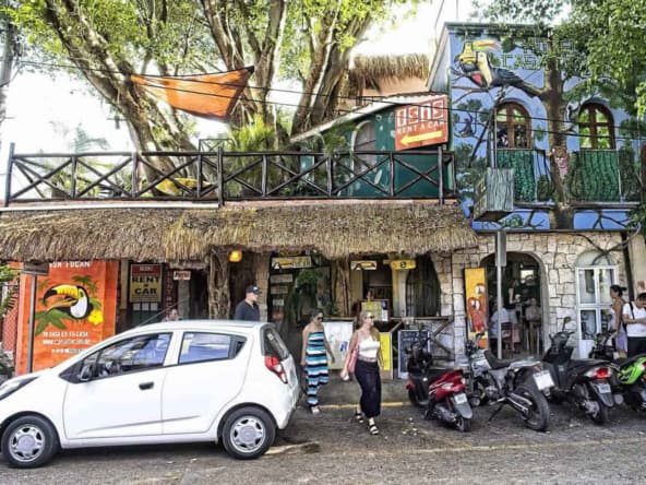 Casa Tucan calle 4 entrance