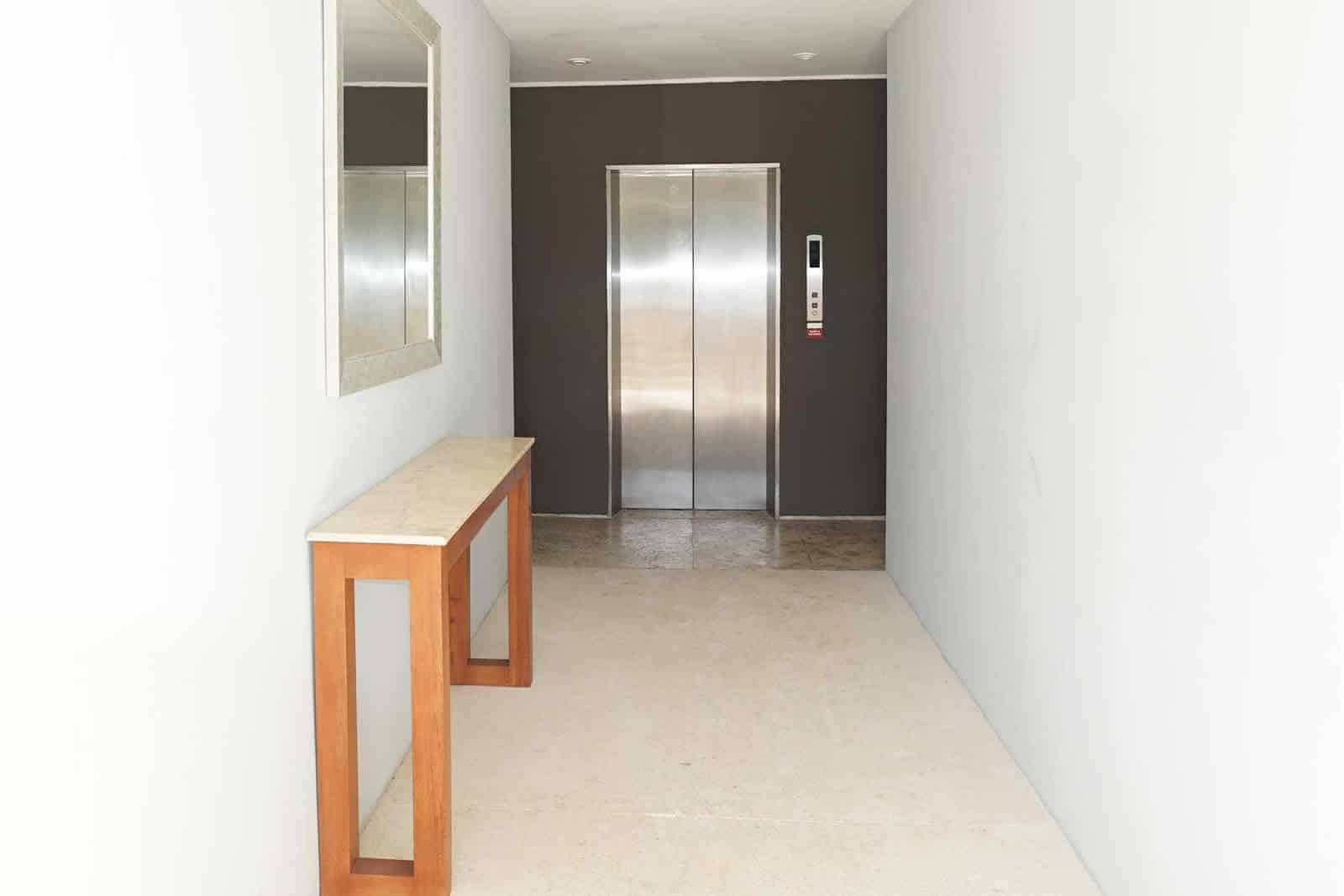 Magia PH1F elevator dedicated to only 6 residences