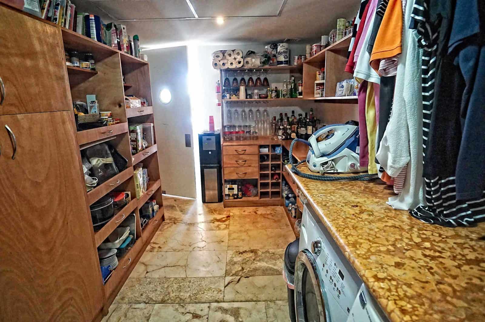 Magia penthouse enormous chef's kitchen pantry