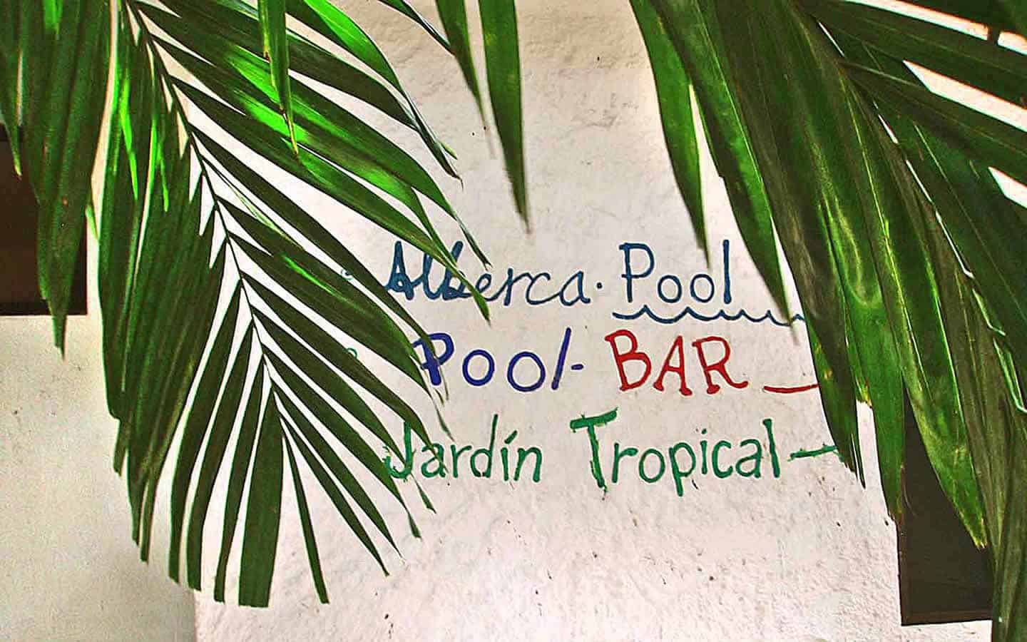 Casa Tucan sign to pool