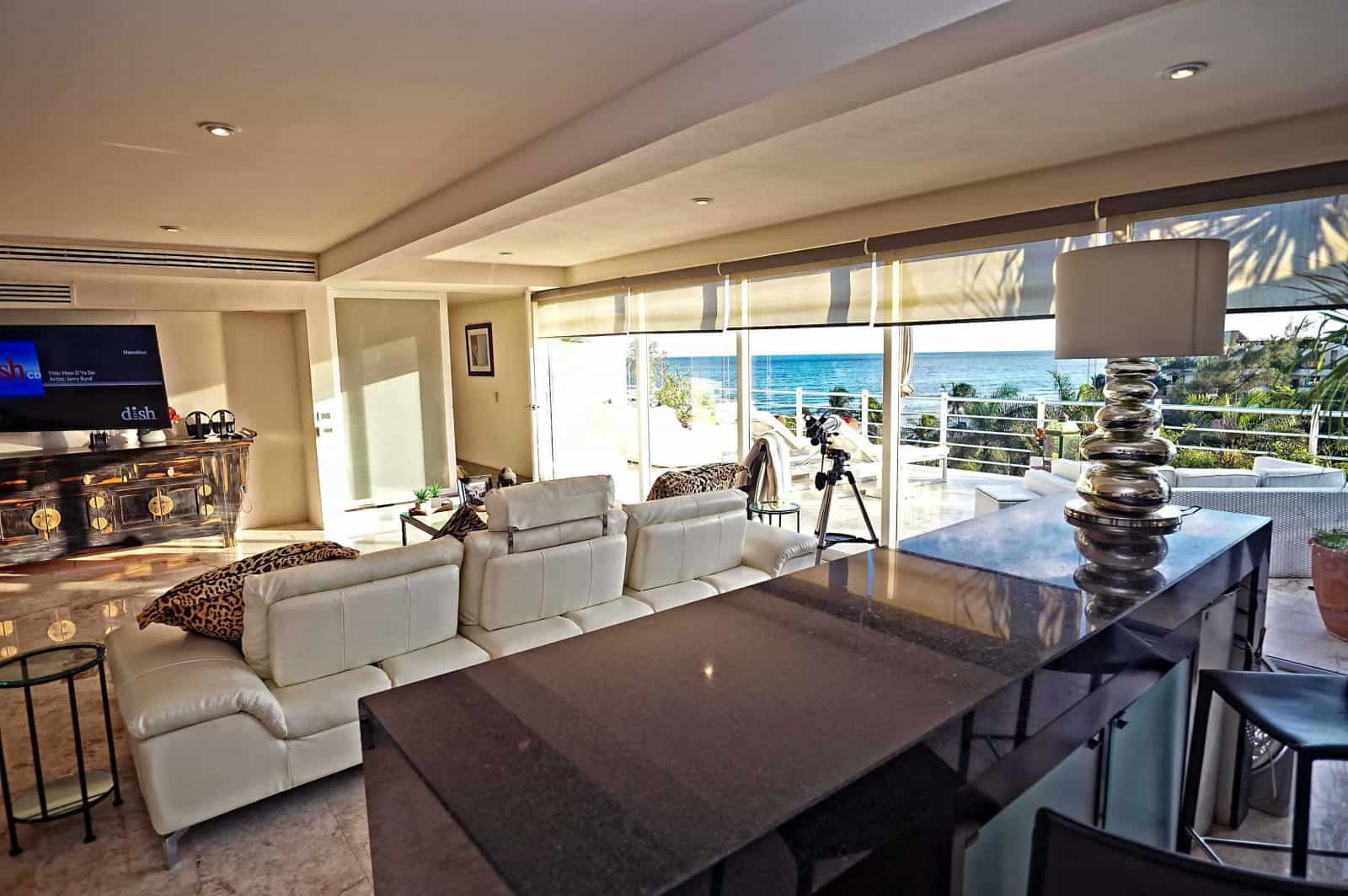 Magia second level penthouse masterful bedroom suite