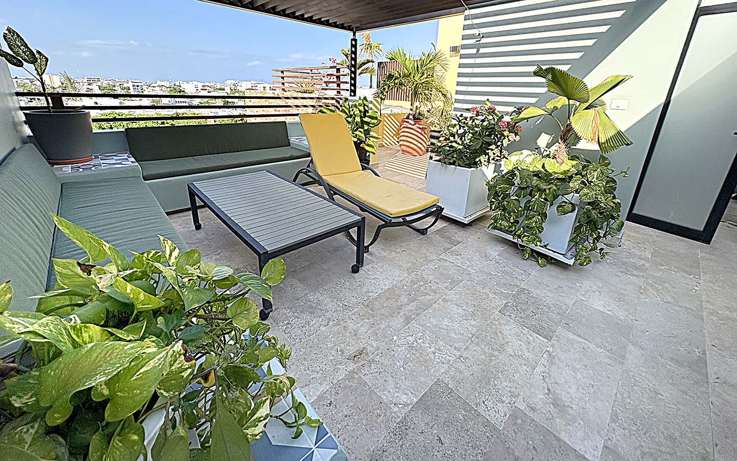 Available NOW. Total tranquility ! Disponibilidad AHORITA. Todo tranquilidad !