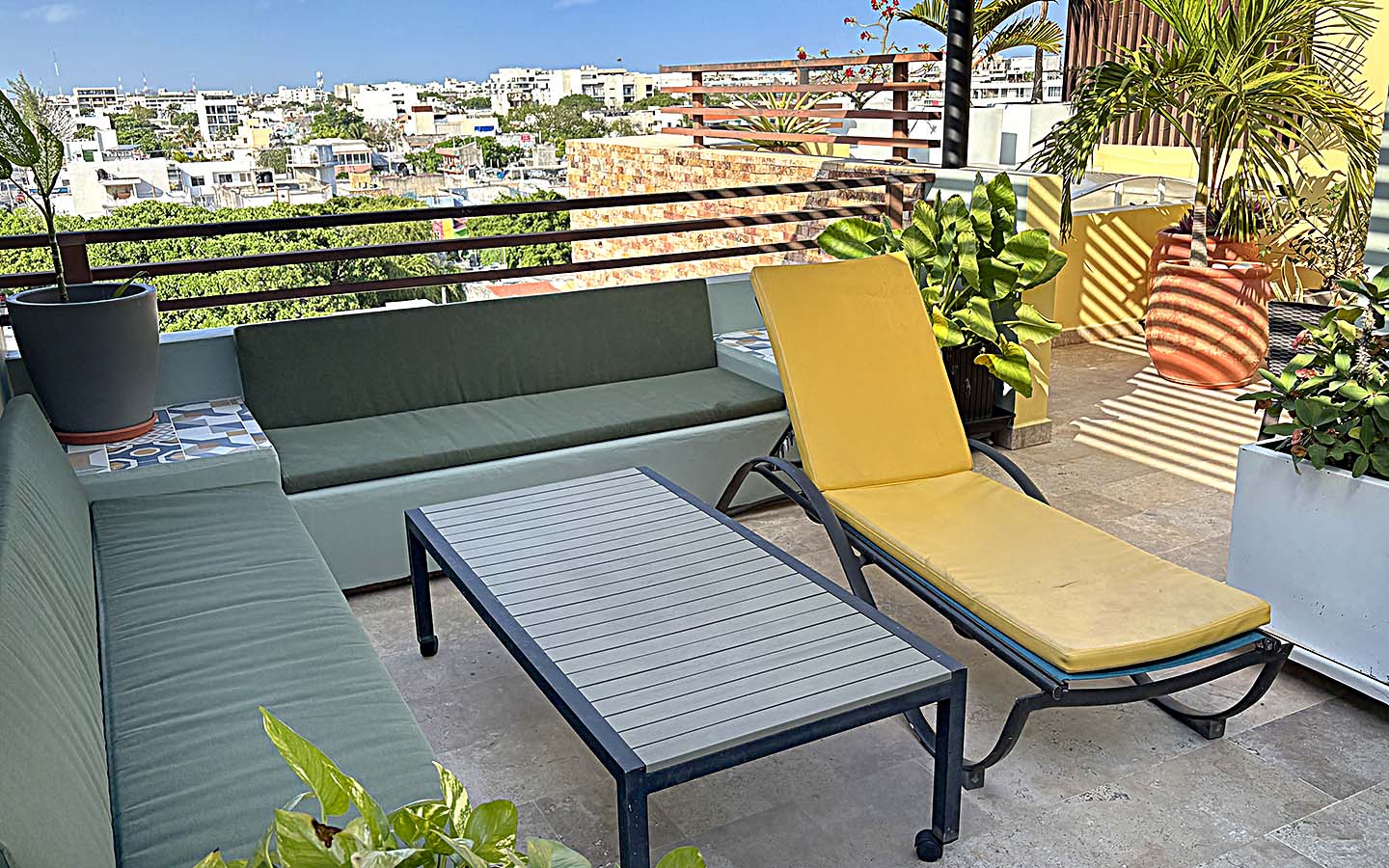 Available NOW. Total tranquility ! Disponibilidad AHORITA. Todo tranquilidad !