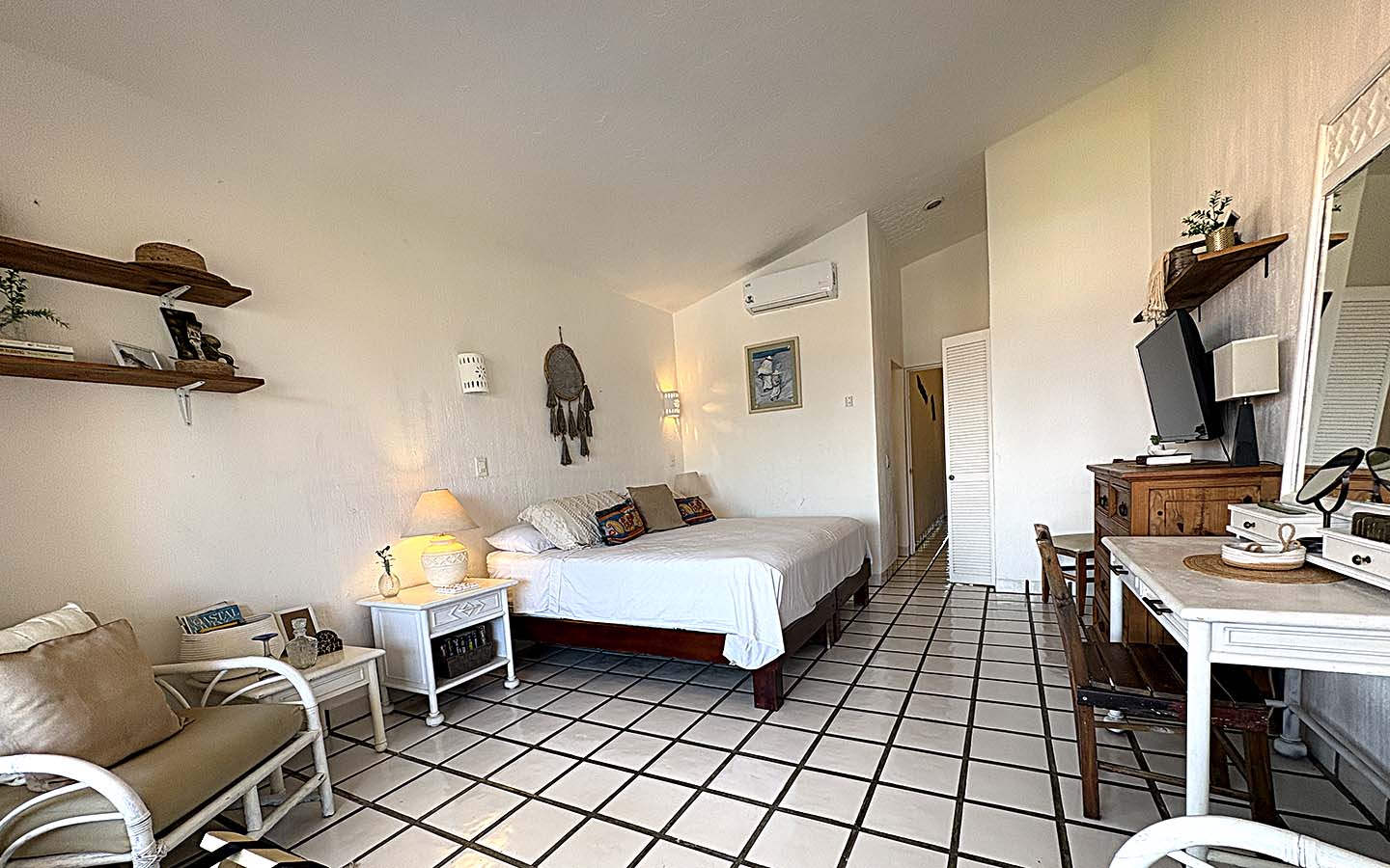 Xaman Ha beachfront top floor, 3 bedrooms, 3 bathrooms for rent