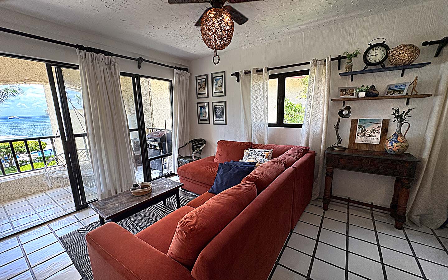 Xaman Ha beachfront top floor, 3 bedrooms, 3 bathrooms for rent